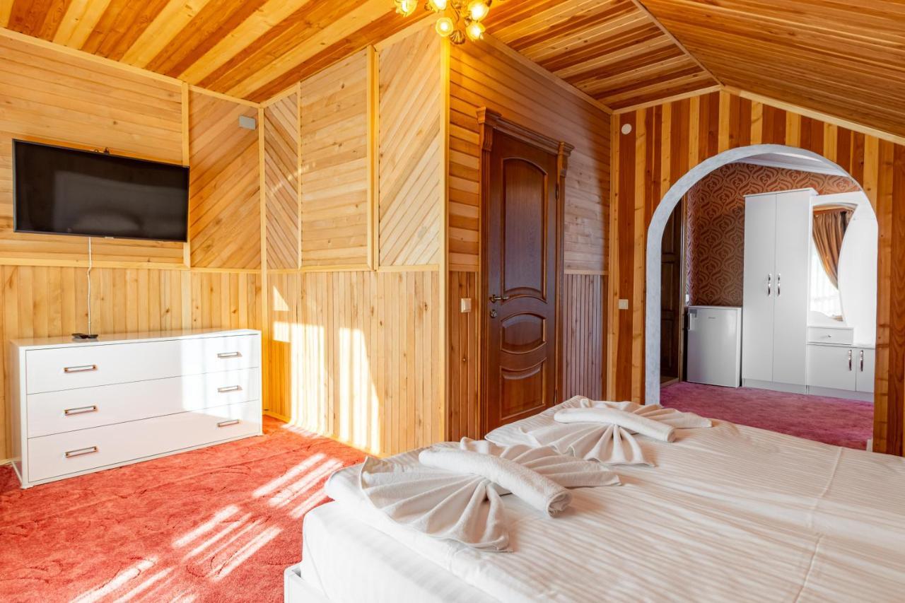 Hotel Zeleniy Bir Bukoveľ Exteriér fotografie