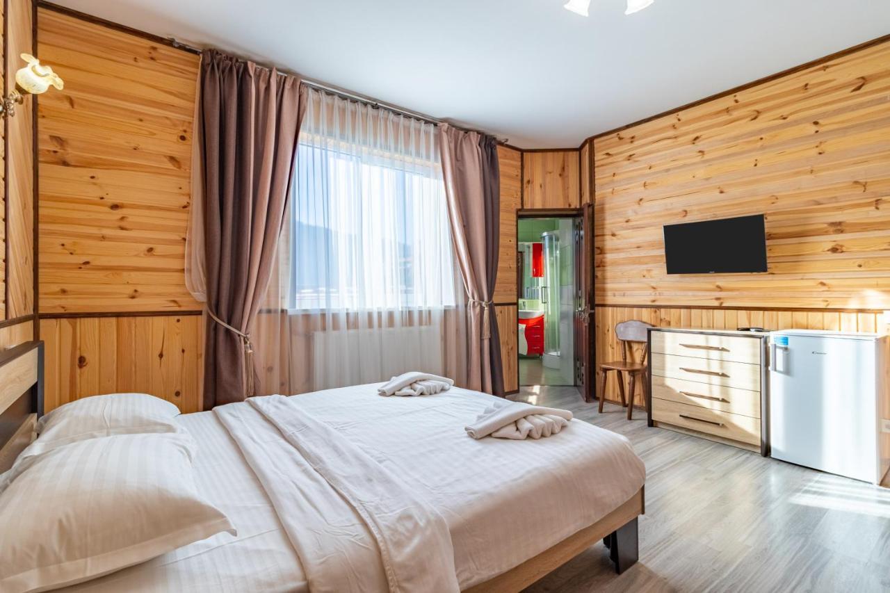 Hotel Zeleniy Bir Bukoveľ Exteriér fotografie