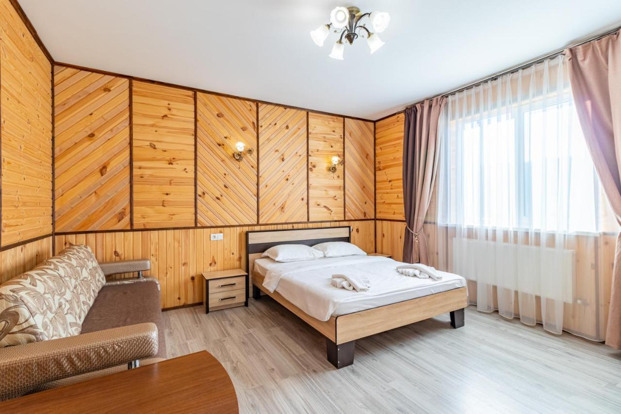 Hotel Zeleniy Bir Bukoveľ Exteriér fotografie