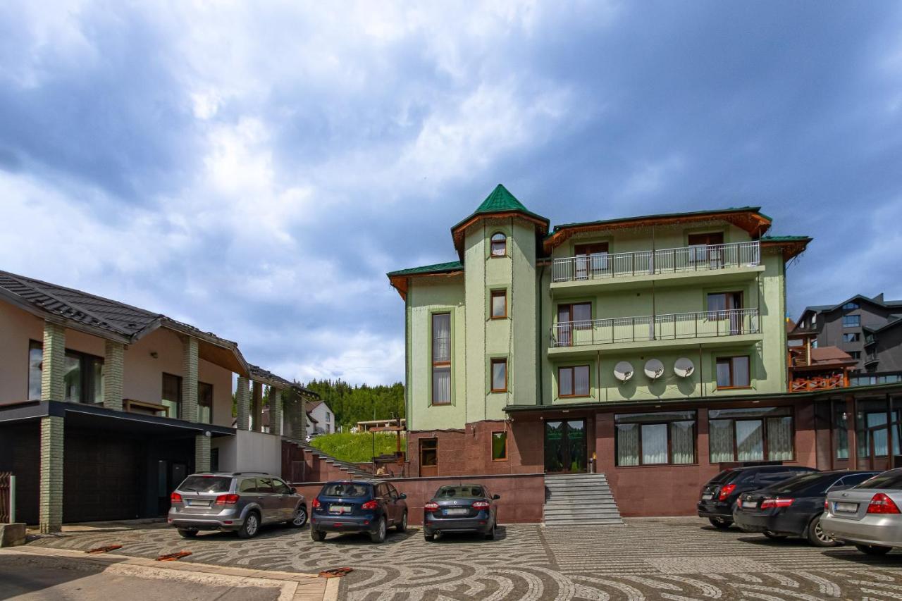 Hotel Zeleniy Bir Bukoveľ Exteriér fotografie